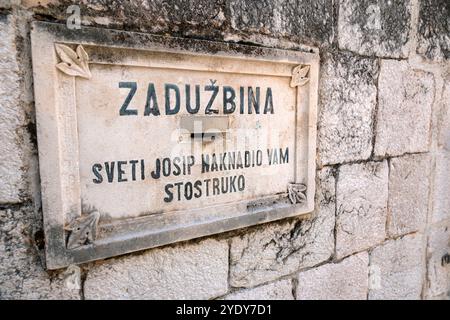 Dubrovnik Kroatien, Altstadt Stari Grad Ragusa Stadtmauer, Ulica Svetog Josipa Straße, Spendenfach, Kirche St. Joseph Crkva sv. Josip, Katholisch, Cr Stockfoto