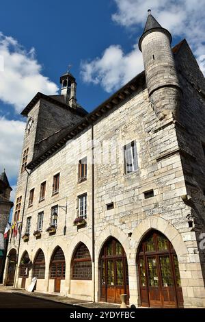 Die Fassade des Raymondie-Palastes, das heutige Rathaus von Martel auf dem Grundstück Stockfoto