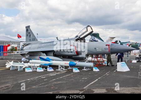 Pakistan Air Force PAC JF-17 Jagdjet Thunder auf der Pariser Flugschau. Frankreich - 20. Juni 2019 Stockfoto