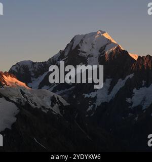 Sonnenaufgang über dem Mt Cook, Neuseeland. Stockfoto