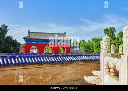 Lingxing Tor des kreisförmigen Mound Altars in der Anlage der Himmelstempel in Peking, China. Stockfoto