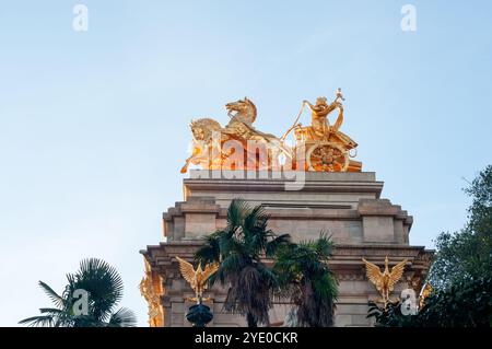 Detail der Skulptur oben, monumentaler Brunnen, Gaudi-Kleinprojekt, Parc de la Ciutadella, Barcelona, Katalonien, Spanien Stockfoto