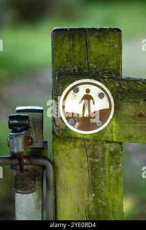 Open Access Landmarkierung und Logo am Gate – England, Großbritannien Stockfoto