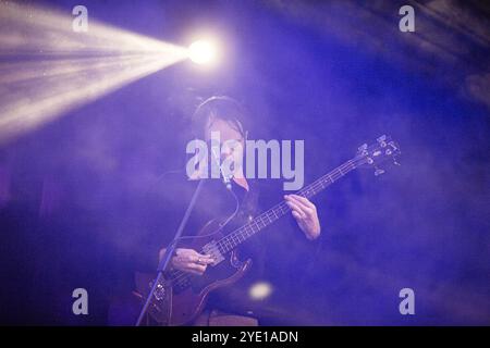 Ferrara, Italien. Oktober 2024. Das italienische Quartett I Hate My Village spielt in Sala Estense. (Foto: Carlo Vergani/Pacific Press) Credit: Pacific Press Media Production Corp./Alamy Live News Stockfoto