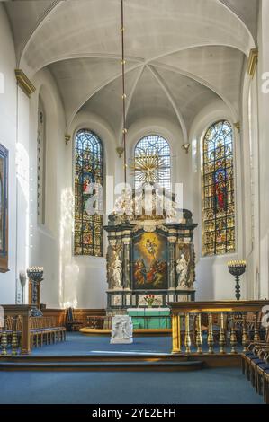 Die Kirche des Heiligen Geistes ist eine der ältesten Kirchen in Kopenhagen, Dänemark. Innenraum, Altar Stockfoto