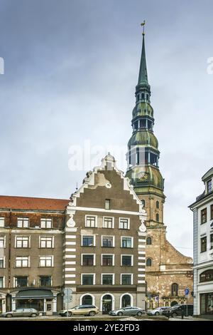 Die Peterskirche ist eine lutherische Kirche in Riga, der Hauptstadt Lettlands Stockfoto