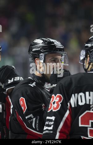 LanxessArena, Köln, Nordrhein-Westfalen, Maximilian Kammerer (Cologne Sharks, #9), PENNY DEL, Cologne Sharks-Grizzlys Wolfsburg am 27.10/2024 Stockfoto