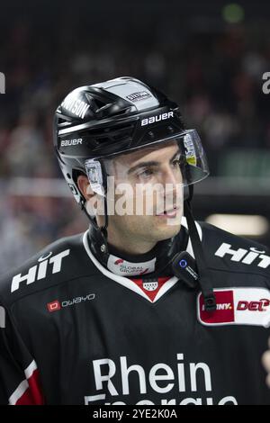 LanxessArena, Köln, Nordrhein-Westfalen, Maximilian Kammerer (Cologne Sharks, #9), PENNY DEL, Cologne Sharks-Grizzlys Wolfsburg am 27.10/2024 Stockfoto