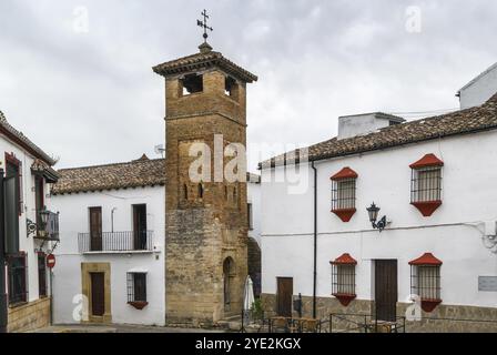 St. Sebastian Minaret wurde als Glockenturm der Kirche in Ronda, Spanien, Europa genutzt Stockfoto