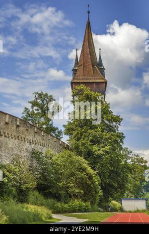 Musegg Mauer, die gefeierte Stadtmauer mit ihren neun Türmen, ist Teil der historischen Festungsanlage um Luzern aus dem 13. Jahrhundert, SWI Stockfoto