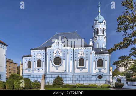 Die Kirche St. Elisabeth, allgemein bekannt als Blaue Kirche, ist eine katholische Kirche in Bratislava in der Slowakei Stockfoto