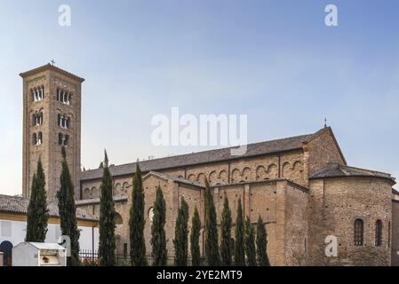 Die Basilika San Francesco ist eine bedeutende Kirche in Ravenna, Italien, Europa Stockfoto