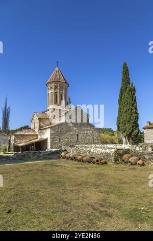 Das Kloster Ikalto im späten 6. Jahrhundert etwa 10 km westlich der Stadt Telavi, Kakheti, Ostgeorgien Stockfoto