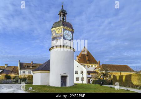 Uhrenturm im Innenhof von Burghausen, Burghausen, Deutschland, Europa Stockfoto