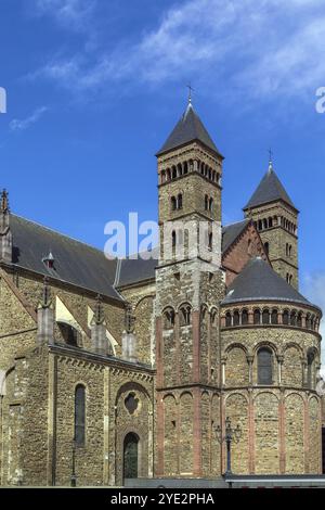 Die Basilika Saint Servatius ist eine römisch-katholische Kirche in Maastricht, Niederlande Stockfoto