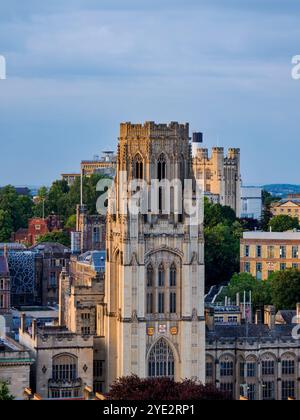 Blick auf das Wills Memorial Building und die University of Bristol, Bristol, England, Großbritannien Stockfoto