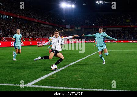 DUISBURG, DEUTSCHLAND - 28. OKTOBER 2024: Freundschaftsspiel der Frauen-Nationalmannschaften Deutschland und Australien in der Schauinsland Reisen Arena Stockfoto