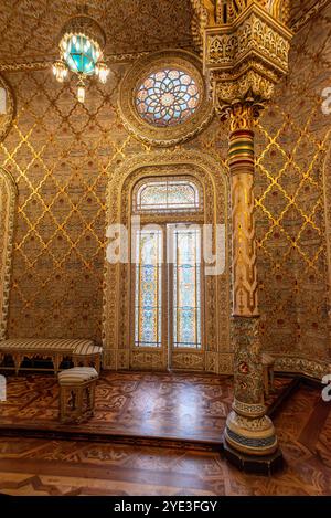 Porto, Portugal - 28. Mai 2024 - berühmte Arabesque Hall im alten Börsenpalast von Porto, Portugal Stockfoto