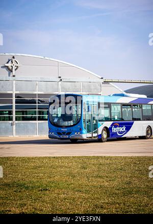 GN06 EUU - Volvo B7RLE Wright Eclipse Gemini - Arriva Kent Thameside - Fastrack [aufbewahrt] Stockfoto