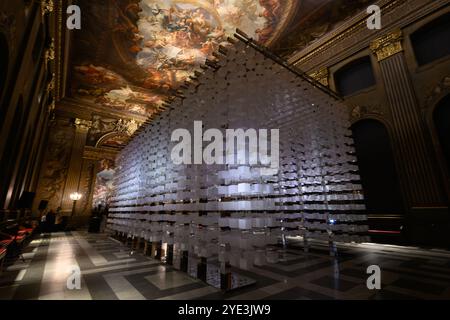 London, UK, 28. Oktober 2024, das Duo von Melek Zeynep Bulut wurde in der Painted Hall im Old Royal Naval College in London eröffnet. Es wurde vom London Design Festival im September verschoben und läuft nun bis zum 3. November 2024. Andrew Lalchan Photography/Alamy Live News Stockfoto