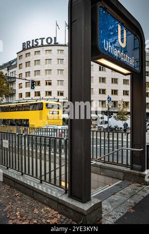 Berlin Charlottenburg-Wilmersdorf Hotel Bristol Berlin, ehemals Kempinski, Fasanenstraße/Kurfürstendamm - 29.10.2024 Berlin *** Berlin Charlottenburg Wilmersdorf Hotel Bristol Berlin, ehemals Kempinski, Fasanenstraße Kurfürstendamm 29 10 2024 Berlin Stockfoto