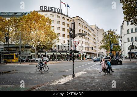 Berlin Charlottenburg-Wilmersdorf Hotel Bristol Berlin, ehemals Kempinski, Fasanenstraße/Kurfürstendamm - 29.10.2024 Berlin *** Berlin Charlottenburg Wilmersdorf Hotel Bristol Berlin, ehemals Kempinski, Fasanenstraße Kurfürstendamm 29 10 2024 Berlin Stockfoto