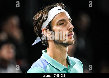 Paris, Frankreich, Frankreich. Oktober 2024. Lorenzo MUSETTI von Italien während des zweiten Tages des Rolex Paris Masters 1000 Tennisturniers in der Accor Arena am 29. Oktober 2024 in Paris, Frankreich. (Kreditbild: © Matthieu Mirville/ZUMA Press Wire) NUR REDAKTIONELLE VERWENDUNG! Nicht für kommerzielle ZWECKE! Stockfoto