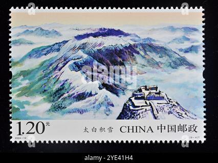 CHINA - CA. 2024: Ein in China gedruckter Stempel zeigt 2024-12 Qinling-Berge, ca. 2024. Stockfoto