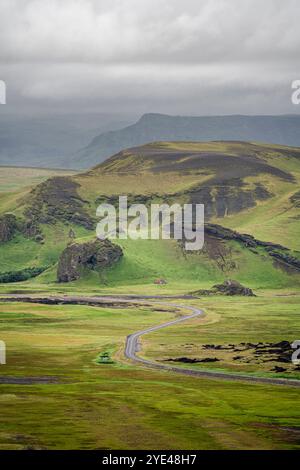 Isländische Landschaft in der Nähe von Vik Stockfoto