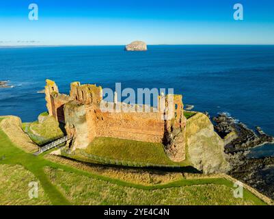 Luftaufnahme von Tantallon Castle, East Lothian, Schottland, Großbritannien Stockfoto