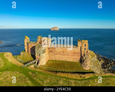 Luftaufnahme von Tantallon Castle, East Lothian, Schottland, Großbritannien Stockfoto