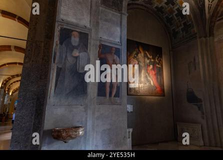 Ein Bild des Inneren der Basilika Sant'Ambrogio in Mailand. Stockfoto