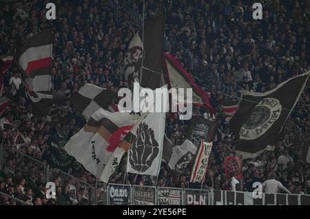 Red Bull Arena, Leipzig, Deutschland. Oktober 2024. FC St. Pauli Fans während eines DFB Pokals in der zweiten Runde, RB Leipzig gegen FC St. Pauli, in der Red Bull Arena, Leipzig. Ulrik Pedersen/CSM/Alamy Live News Stockfoto