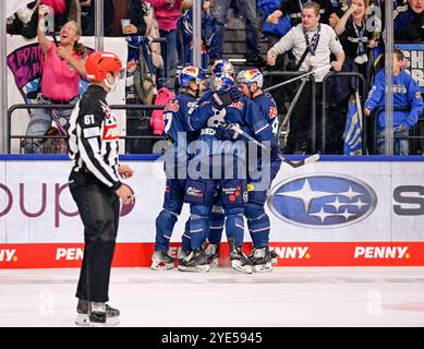 GER, EHC Red Bull München vs. Adler Mannheim, Eishockey, DEL, 3. Spieltag, Saison 2024/2025, 29.10.2024. Foto: Eibner-Pressefoto/Heike Feiner Stockfoto