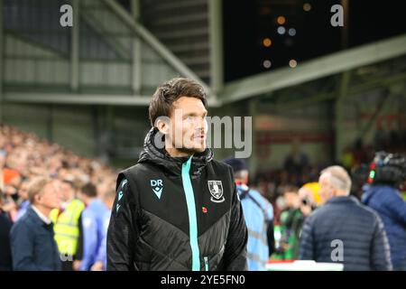 Oktober 2024; Gtech Community Stadium, Brentford, London, England; Carabao Cup letzte 16 Fußball, Brentford gegen Sheffield Wednesday; Sheffield Wednesday Manager Danny Rohl Stockfoto