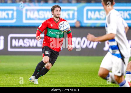 Nijmegen, Niederlande. Oktober 2024. NIJMEGEN, NIEDERLANDE - 29. OKTOBER: Lasse Schone von NEC läuft mit dem Ball während des niederländischen TOTO KNVB Beker First Round Matches zwischen NEC und PEC Zwolle am 29. Oktober 2024 im Goffertstadion in Nijmegen, Niederlande. (Foto: Broer van den Boom/Orange Pictures) Credit: Orange Pics BV/Alamy Live News Stockfoto