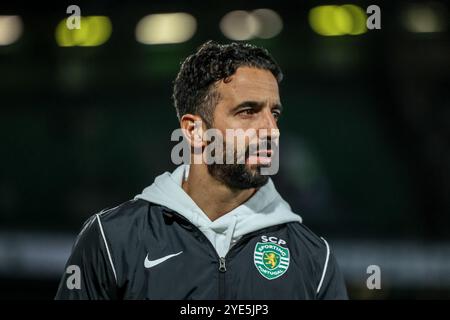 Lissabon, Portugal . Oktober 2024. Lissabon, Portugal, 5. Oktober 2024: Ruben Amorim Sporting CP Coach in Aktion während des TACA da Liga Spiels zwischen Sporting CP gegen CD Nacional im Estadio Jose Alvalade, Lissabon am 29. Oktober 2024 (João Bravo /SPP) Credit: SPP Sport Press Photo. /Alamy Live News Stockfoto