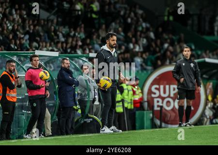 Lissabon, Portugal . Oktober 2024. Lissabon, Portugal, 5. Oktober 2024: Ruben Amorim Sporting CP Coach in Aktion während des TACA da Liga Spiels zwischen Sporting CP gegen CD Nacional im Estadio Jose Alvalade, Lissabon am 29. Oktober 2024 (João Bravo /SPP) Credit: SPP Sport Press Photo. /Alamy Live News Stockfoto