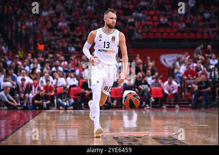 13 Dzanan Musa von Real Madrid spielt am 29. Oktober 2024 im Friedens- und Freundschaftsstadion in Piräus, Griechenland, während des 6. Runde-Spiel der Euroliga zwischen Olympiacos Piräus und Real Madrid. Stockfoto