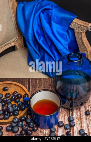 Heidelbeeren können für Kuchen, Muffins, Biskuitkuchen und andere Desserts verwendet werden Stockfoto