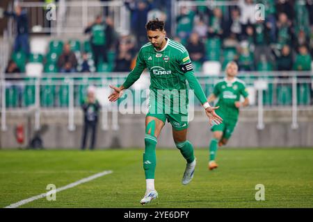 Radom, Polen. Oktober 2024. Leonardo Rocha (Radomiak Radom) feierte in Aktion, nachdem er während des PKO BP Ekstraklasa-Spiels zwischen den Teams Radomiak Radom und Puszcza Niepolomice im Stadion Miejski im ein Tor geschossen hatte. Braci Czachorow. (Foto: Maciej Rogowski/SOPA Images/SIPA USA) Credit: SIPA USA/Alamy Live News Stockfoto