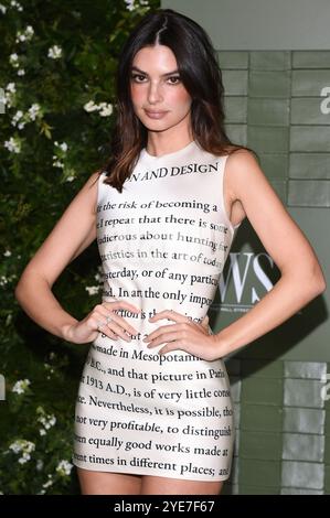 New York, USA. Oktober 2024. Model Emily Ratajkowski nimmt am 29. Oktober 2024 an den WSJ Innovators Awards 2024 im Museum of Modern Art, New York, NY, Teil. (Foto: Anthony Behar/SIPA USA) Credit: SIPA USA/Alamy Live News Stockfoto