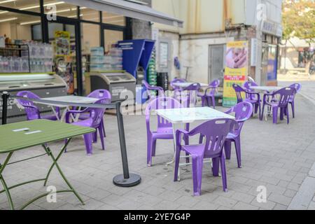 Oktober 2024. Öffentliche Straßen rund um Gyedong-gil, Jongno District, Seoul, Südkorea. Stockfoto