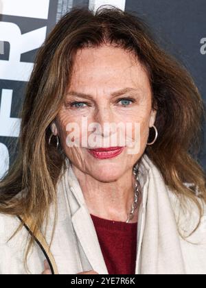 Los Angeles, Usa. Oktober 2024. LOS ANGELES, KALIFORNIEN, USA - 29. OKTOBER: Jacqueline Bisset kommt am 29. Oktober 2024 auf dem French American Film Festival an – Premiere von Netflix's „Emilia Perez“ im Directors Guild of America Theater Complex in Los Angeles, Kalifornien, USA. (Foto: Xavier Collin/Image Press Agency) Credit: Image Press Agency/Alamy Live News Stockfoto