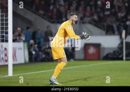 Timo Weiner (Torwart, Holstein Kiel, #1), DFB-Pokal: 1.FC Köln, Holstein Kiel am 29.10/2024 im RheinEnergieStadion Köln. (DFL/D Stockfoto