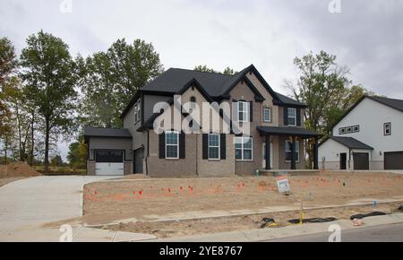 McCordsville, Indiana, USA – 22. September 2024: Ein Bauboom führt zu Neubauten in den Vororten im mittleren westen. McCordsville, Indisch Stockfoto