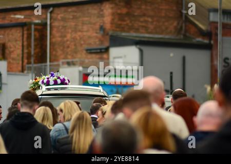 Belfast, Vereinigtes Königreich 30/10/2024 Bestattungskortege des irischen Republikaners Martin Óg Meehan in Ardoyne Belfast Nordirland Credit:HeadlineX/Alamy Live News Stockfoto