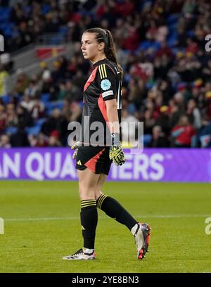 Cardiff, UK, 29 Oct 2024 Olivia Clark aus Wales während der Europameisterschaft der Frauen 2025 - Play-offs Runde 1 im Cardiff City Stadium Cardiff Vereinigtes Königreich am 29. Oktober 2024 Graham Glendinning / Alamy Live News Stockfoto