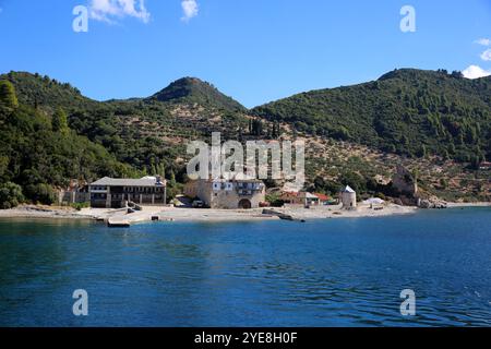 Das Arsanas Zografou (Hafengebäude) des Klosters Zografou ist ein Kloster auf dem Berg Athos Stockfoto