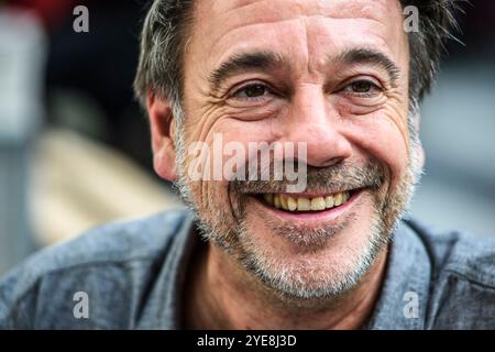 Salon Iris Noir de Bruxelles -Salon spécialisé dans le roman noir et le Polar | Iris noir Buchmesse und Schriftsteller in Brüssel - Pix Michel Bussi Stockfoto